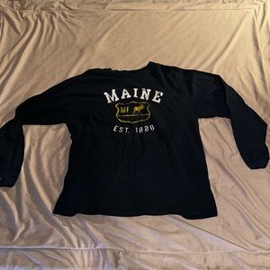 Long sleeve shirt.